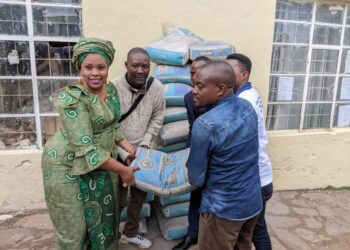 Bukavu : la commune d’Ibanda dote l’avenue du stade Mukukwe de 30 sacs de ciment pour l’achèvement des travaux d’une route secondaire