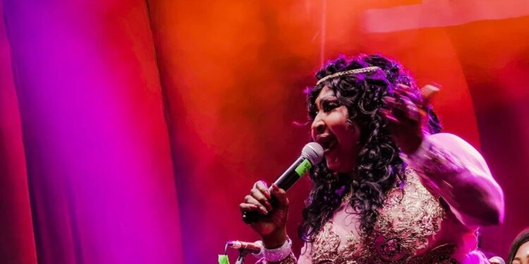 Bukavu: Mbilia Bel enflammera l’Hôtel Résidence pour la Journée Internationale de la Femme