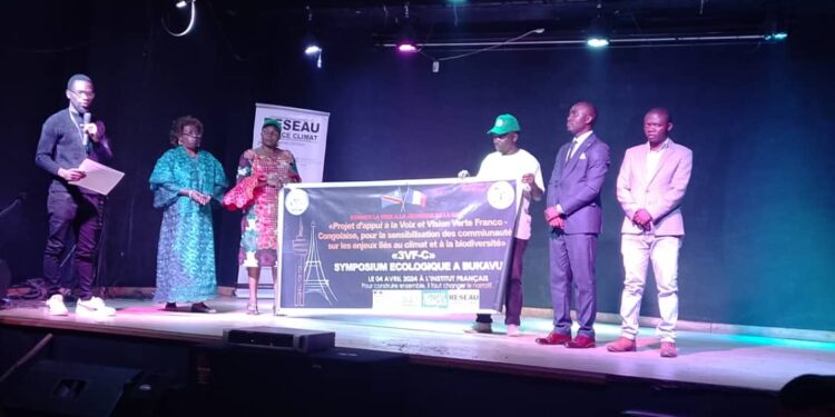 Sud-Kivu : le Réseau Espace Climat mobilise la population pour la protection de l’environnement à travers un symposium écologique