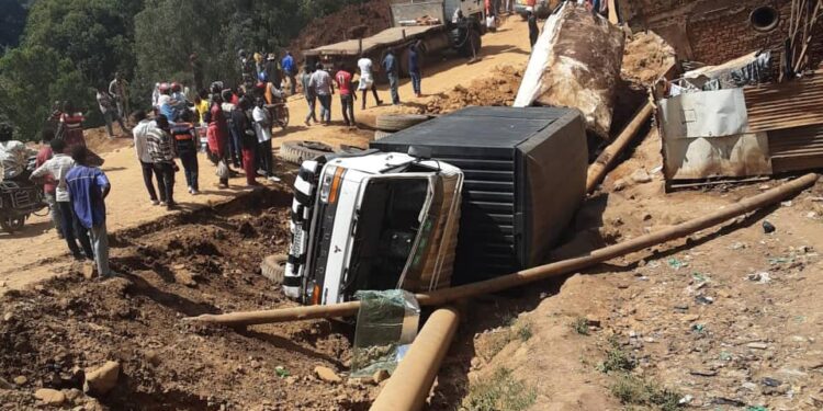 Bukavu : les conduites de la REGIDESO subissent les retombées du mauvais état de la route Lycée Wima- Karhale