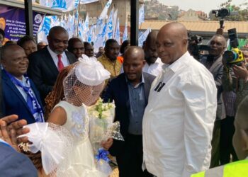 Sud-Kivu : « J’invite les leaders des partis politiques à l’unité et la cohésion pour le développement de la Province», Sénateur Norbert Basengezi Katintima