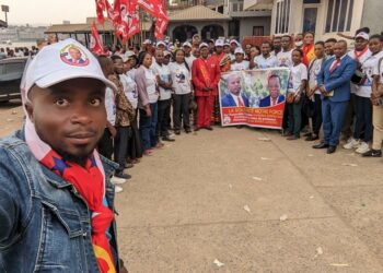 Bukavu : L’asbl Solidarité notre force a offert au sénateur Modeste Bahati Lukwebo un accueil digne de son rang