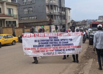 Bukavu : Les victimes de la coopérative IMARA encore une fois dans la rue ce lundi pour réclamer leurs 12. 500 000 dollars Américain.