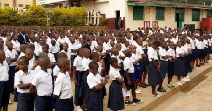 Sud Kivu: A travers un arrêté, le gouverneur fixe les frais scolaires pour l’année 2024-2025 dans des écoles publiques et privées agréées à 260 000Fc le maximum et 10 000Fc le minimum par trimestre