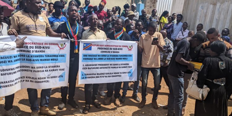 Bukavu: Un délai de 48 accordé à la bourgmestre de la commune d’Ibanda pour mettre fin à la cacophonie créée au marché de NYAWERA. (Société civile)