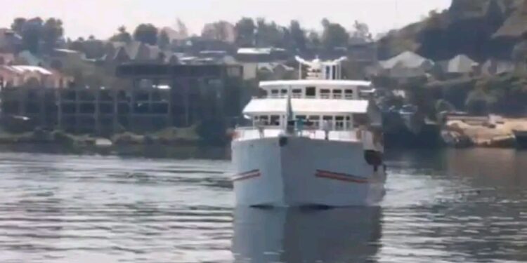 Sud-kivu : Pour prévenir d’éventuels drames sur le lac kivu, le ministre sectoriel suspend la navigation de deux bateaux