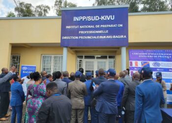 Sud-kivu : Le complexe d’atelier de la pratique mécanique générale de l’INPP inauguré à Bukavu par le ministre de la formation professionnelle, Marc EKILA en séjour en province