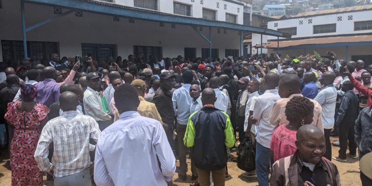 Sud Kivu: Les enseignants appelés à reprendre les cours dès ce lundi, et les récalcitrants ne s’en prendront qu’à eux mêmes. (Gestionnaires d’écoles)