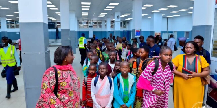 RDC: 50 enfants victimes de la guerre à l’Est de la RDC sont arrivés à Kinshasa pour un plaidoyer auprès des autorités