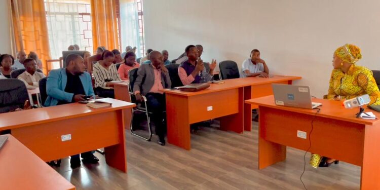 Sud Kivu : Une série des plaidoyers adressées aux autorités en province par Uwezo Afrika Initiative pour améliorer la gestion de l’hygiène menstruelle