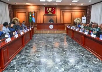 RDC : Félix Tshisekedi tient le premier conseil supérieur de la défense après l’installation du nouveau chef d’état major général