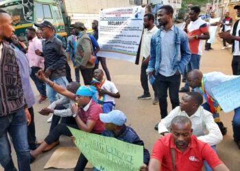 Sud-kivu : Après une marche de contestation, la société civile poursuit sa colère à la frontière Ruzizi I