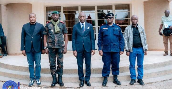 Sud-Kivu : Le gouverneur de province Jean Jacques Purusi annonce des sanctions contre les militaires indisciplinés après le carnage à Kavumu