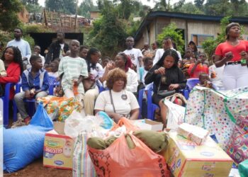 Bukavu : Le journaliste Loni Irenge exprime sa solidarité envers les enfants orphelins du centre CROFEM