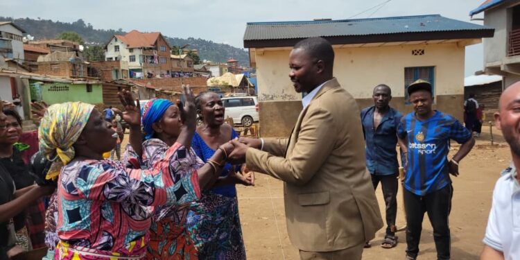 Kadutu: Les travaux de construction du marché de la femme à Buholo 3, récemment offert à la population, lancés ce mercredi par le bourgmestre Byamungo Kazimiri