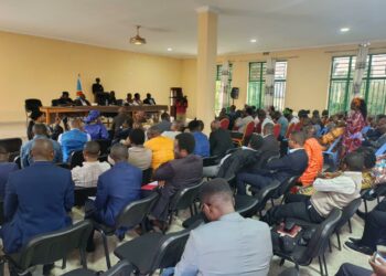 Bukavu: Le gouverneur ai Dunia BWENGE Doux échange avec le corps professoral des institutions universitaires sur les motivations de la révolution de l&rsquo;AFC/M23