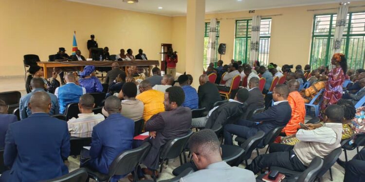 Bukavu: Le gouverneur ai Dunia BWENGE Doux échange avec le corps professoral des institutions universitaires sur les motivations de la révolution de l&rsquo;AFC/M23
