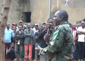 Kabare : A Mumosho, le vice-gouverneur Dunia BWENGE Doux prêche le vivre ensemble et prend bonne note des doléances de la population