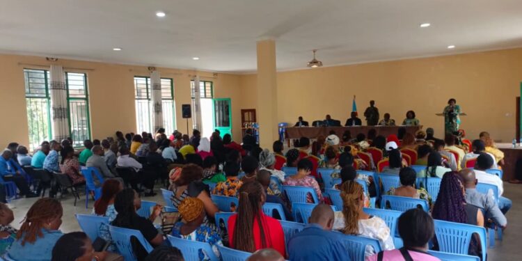 Sud-kivu: Au nom du gouvernement provincial, le vice-gouverneur Dunia Bwenge Doux lance le début de la formation en coupe et couture à l&rsquo;INPP