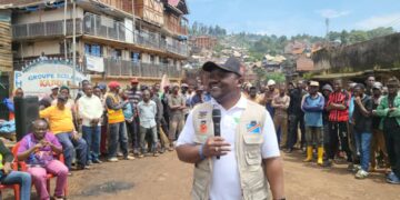 Bukavu : le maire Nicolas Kyalangalilwa en tournée pour superviser les travaux communautaires et sensibiliser sur la sécurité de la ville