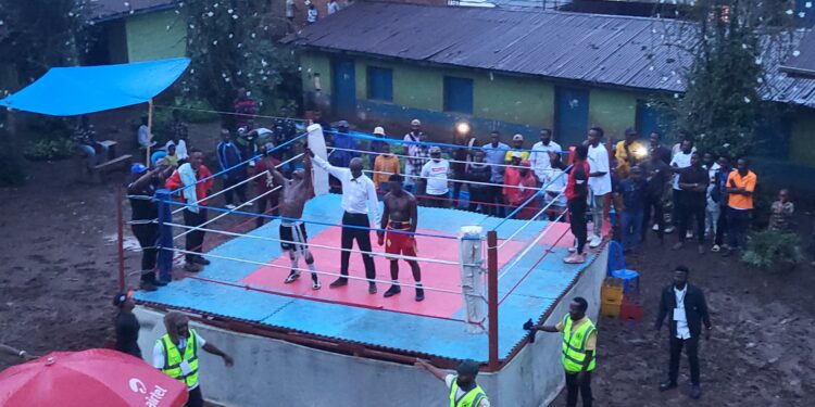 Bukavu/Boxe: Willy Gladiator de BC Kisiki gagne les six rounds joués lors du combat de boxe de gala avec Ushindi de BC la Victoire