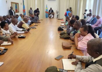 Sud kivu: Le gouverneur Patrick Busu Bwa Ngwi suspend toute construction, morcellement et vente des parcelles, afin de remettre de l&rsquo;ordre dans le secteur