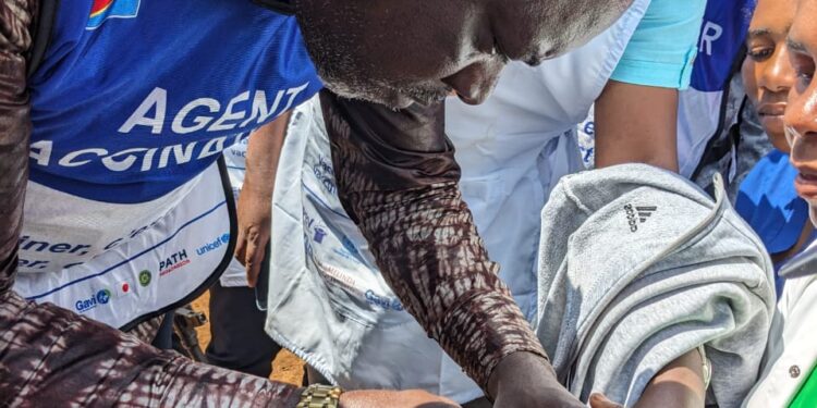 Sud-Kivu : Le vice-gouverneur Dunia Bwenge Doux lance la  campagne de vaccination contre la poliomyélite à Walungu