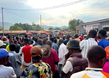 Sud-kivu: Le vice-gouverneur Dunia Bwenge Doux prêche la paix et la cohésion sociale à Kamanyola