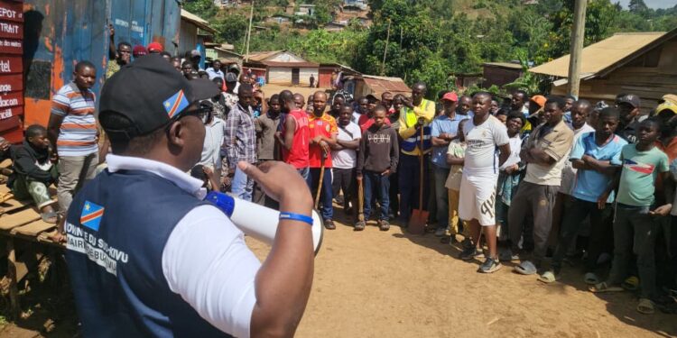 Bukavu: Le maire Nicolas kyalangalilwa mobilise la population de Bagira contre le virus Ebola