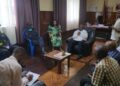Bukavu: Le maire Nicolas Kyalangalilwa et les responsables des associations des conducteurs conviennent de renforcer les mesures barrières contre Ebola dans des parkings