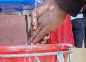 Ebola: A Bukavu, la mobilisation devient de plus en plus forte avec l&rsquo;installation des kits de lavage des mains à plusieurs endroits
