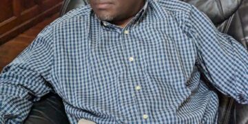Bukavu: En réunion avec le maire Nicolas Kyalangalilwa, les associations d&rsquo;assainissement réitèrent leur engagement de rendre la ville propre