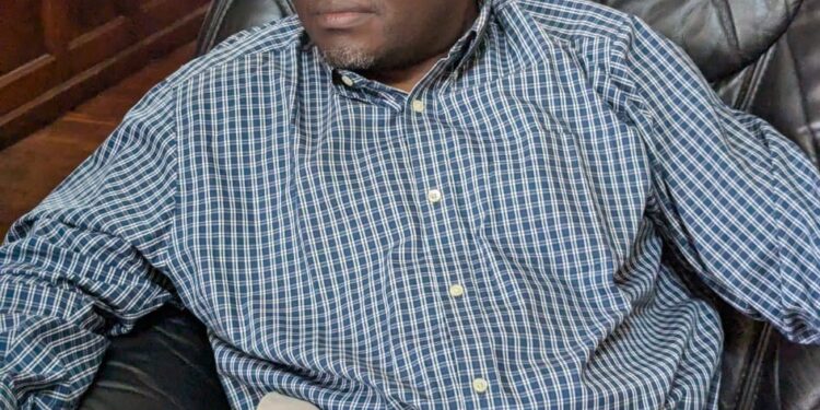 Bukavu: En réunion avec le maire Nicolas Kyalangalilwa, les associations d’assainissement réitèrent leur engagement de rendre la ville propre