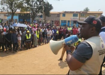 Bukavu: A Bagira, le maire de la ville Nicolas Kyalangalilwa sensibilise la population à la sécurité, la salubrité et à la prévention contre Ebola